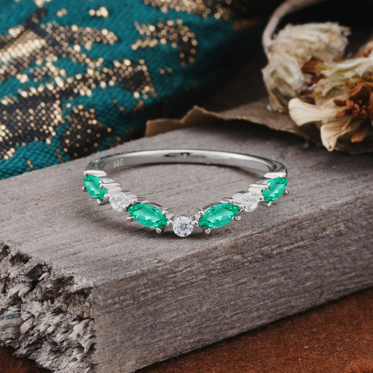 SR17241 Emerald Ring - Additional view