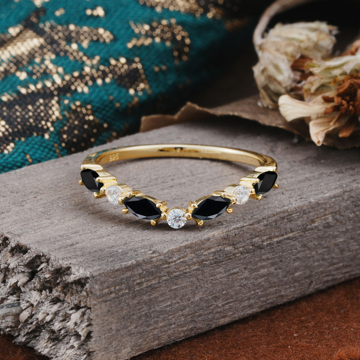 SR17241 Black Onyx Ring - Yellow-Gold