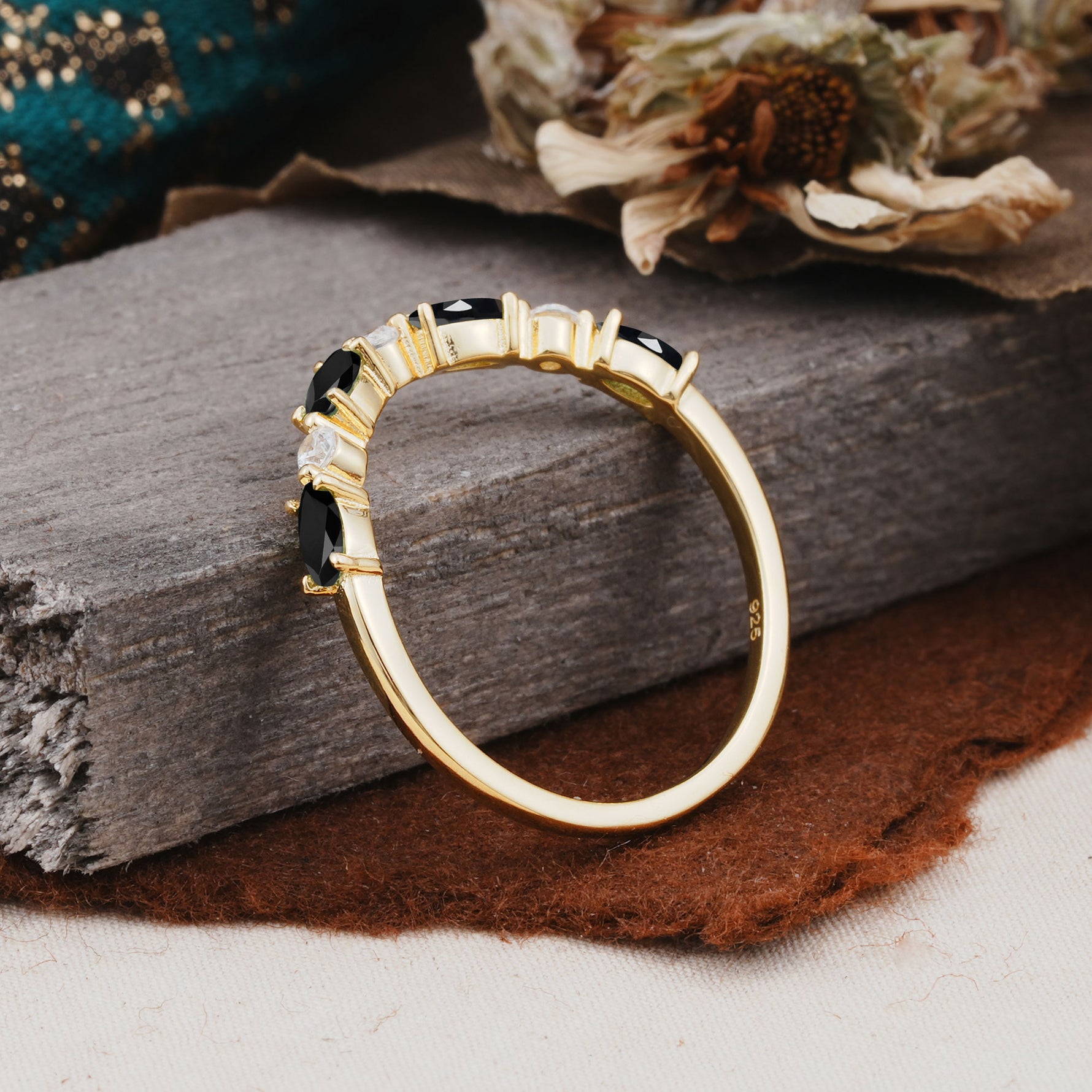 SR17241 Black Onyx Ring - White-Gold
