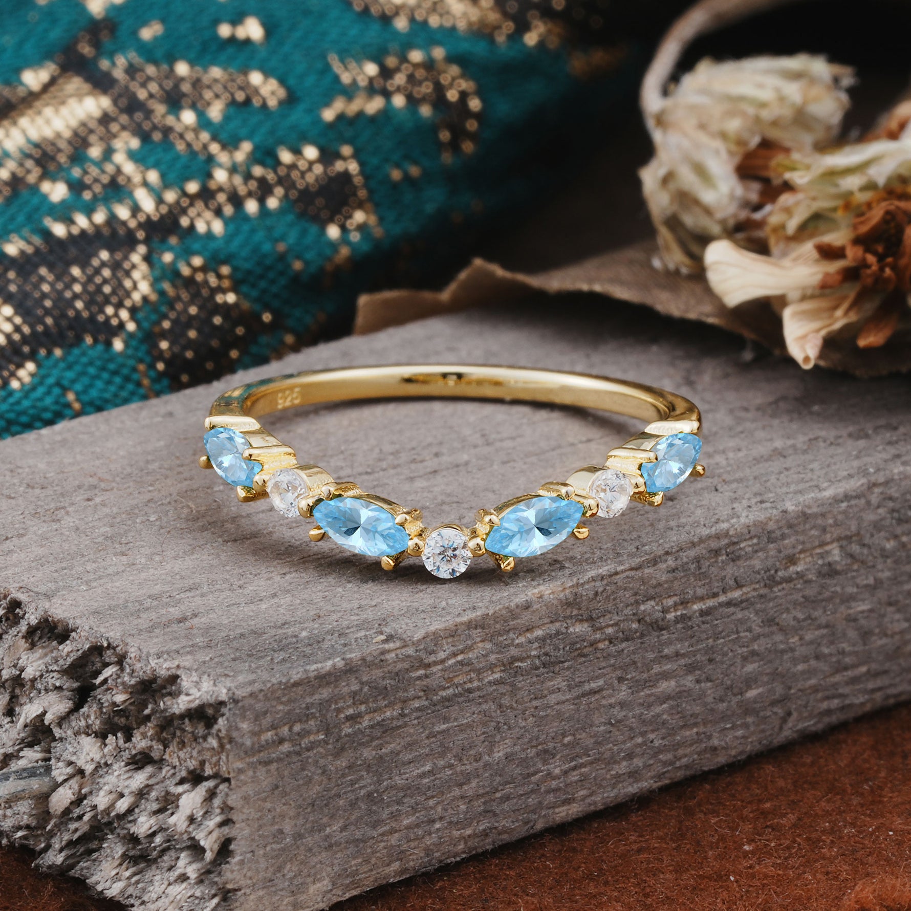 SR17241 Aquamarine Ring - Yellow-Gold