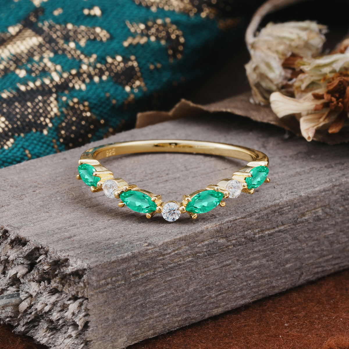 SR17241 Emerald Ring - Yellow-Gold
