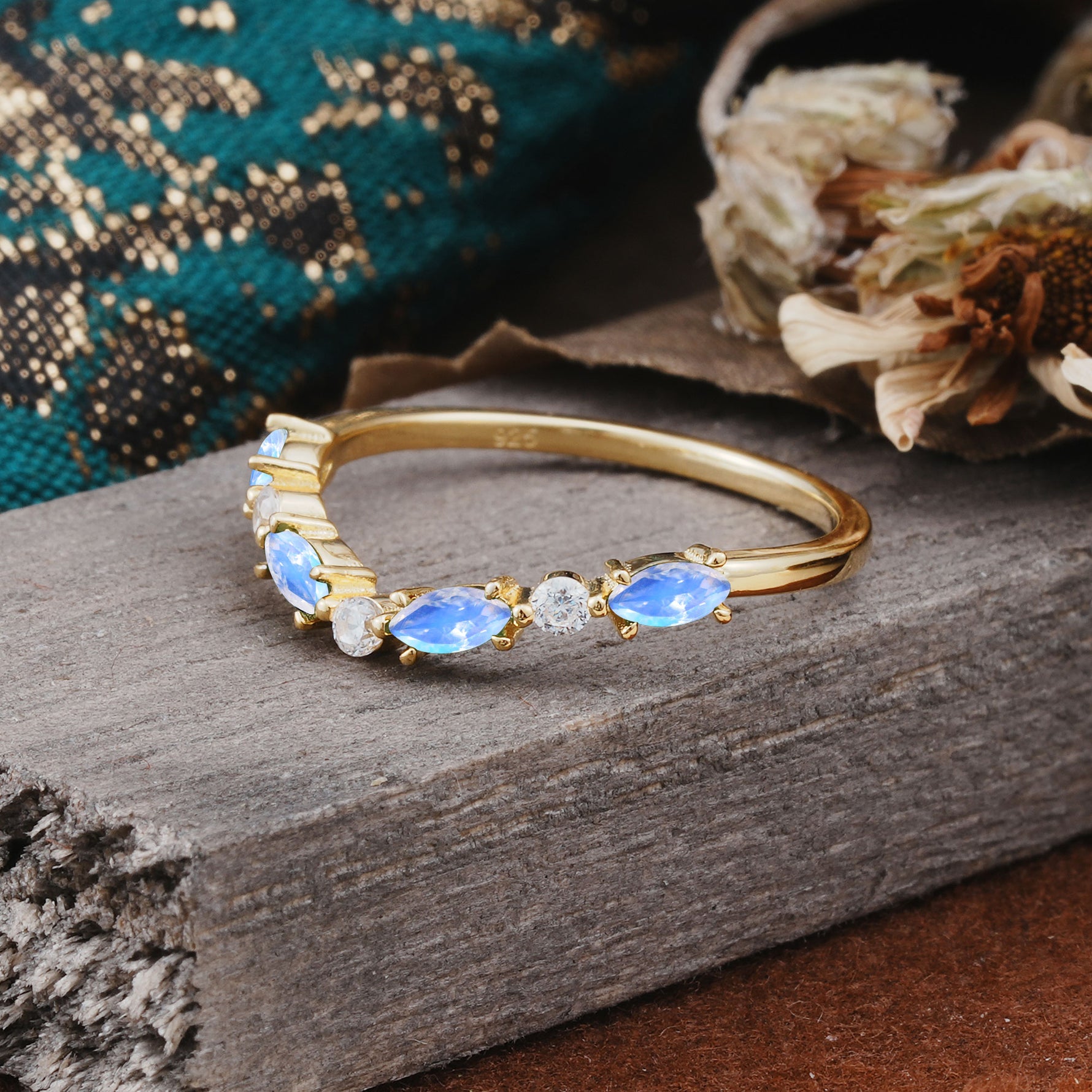 SR17241 Moonstone Ring - Rose-Gold