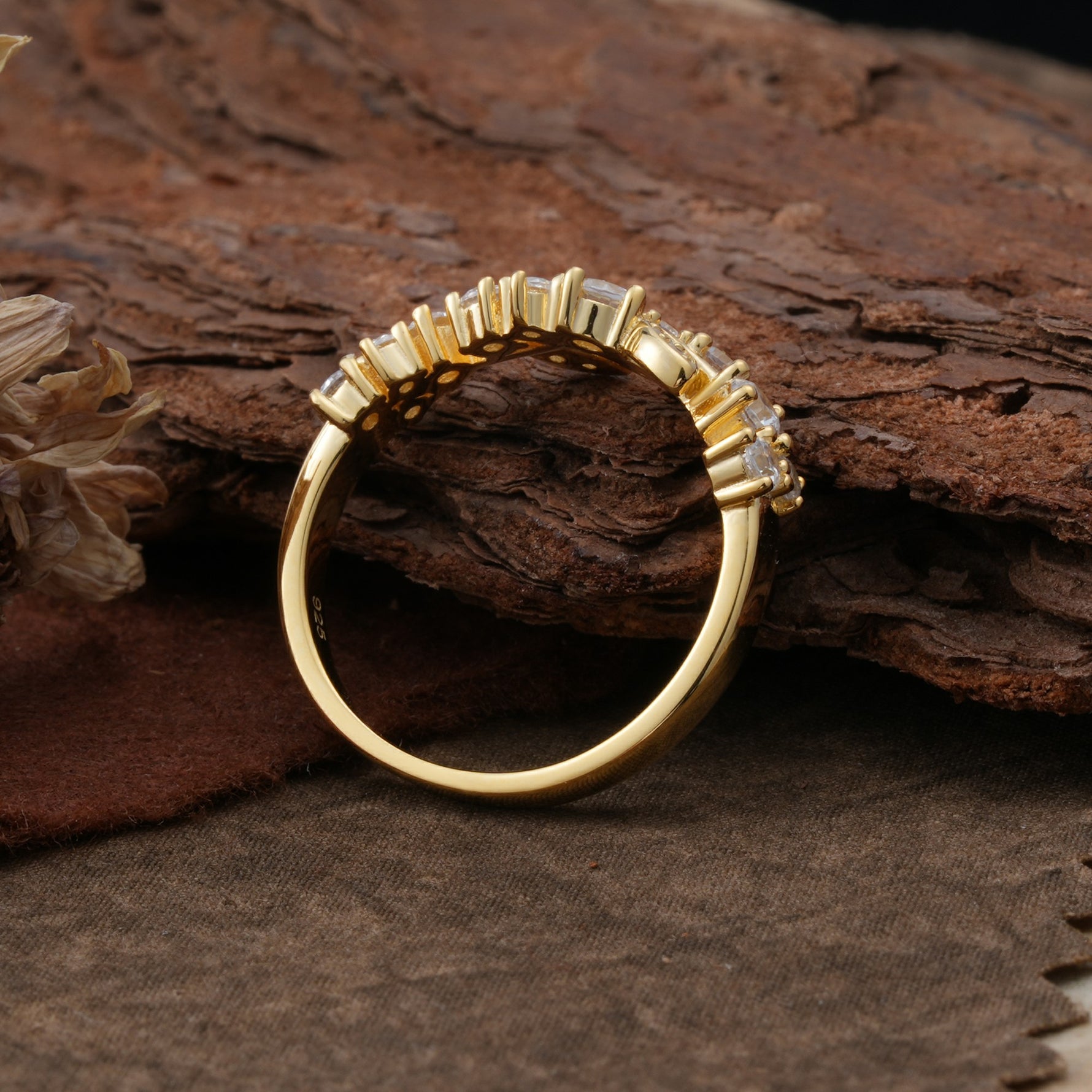 Nature Inspired Laurel Wreath Moissanite Stacking Wedding Band - Additional view