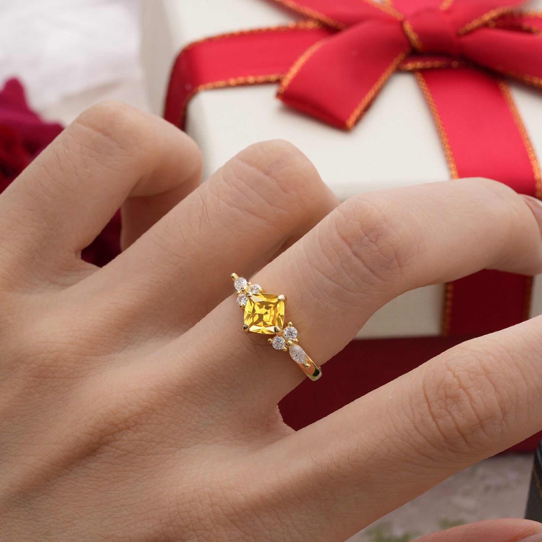 Vintage Mixed Cut Citrine Eternity Wedding Band - Additional view