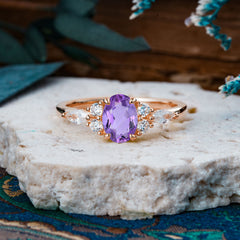 Sophisticated 4-Prong Oval Cut Amethyst Engagement Ring