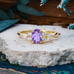 Sophisticated 4-Prong Oval Cut Amethyst Engagement Ring