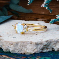 Sophisticated 4-Prong Oval Cut Moonstone Engagement Ring