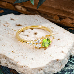 Classic 6-Prong Round Cut Peridot Engagement Ring