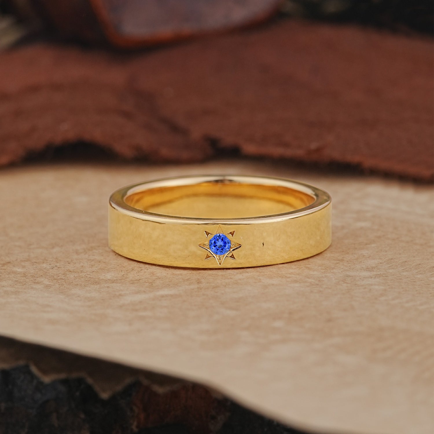 Vintage Starburst Single Sapphire Domed Wedding Band