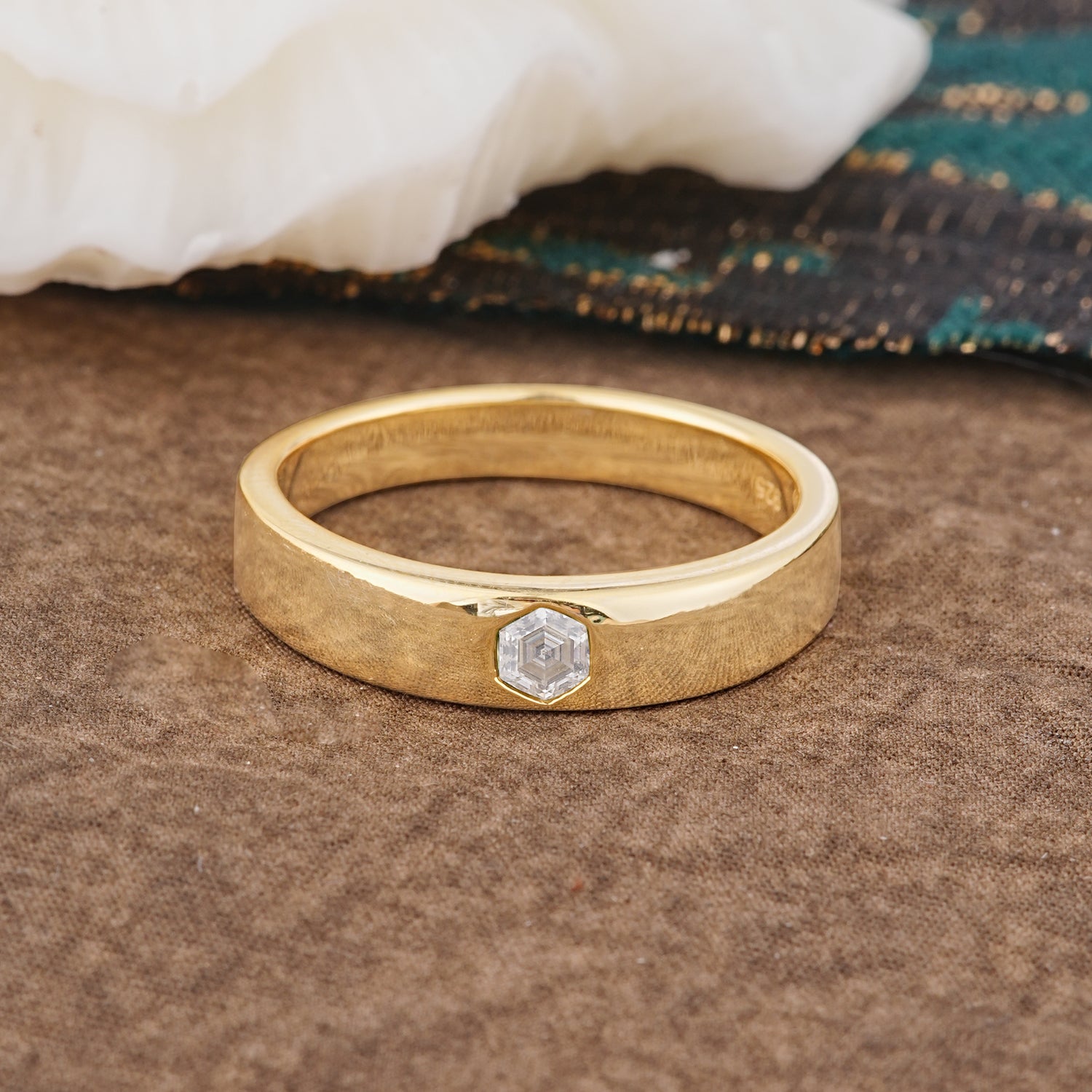 Iuxurious Hexagon Cut Moissanite Engagement Men's ring