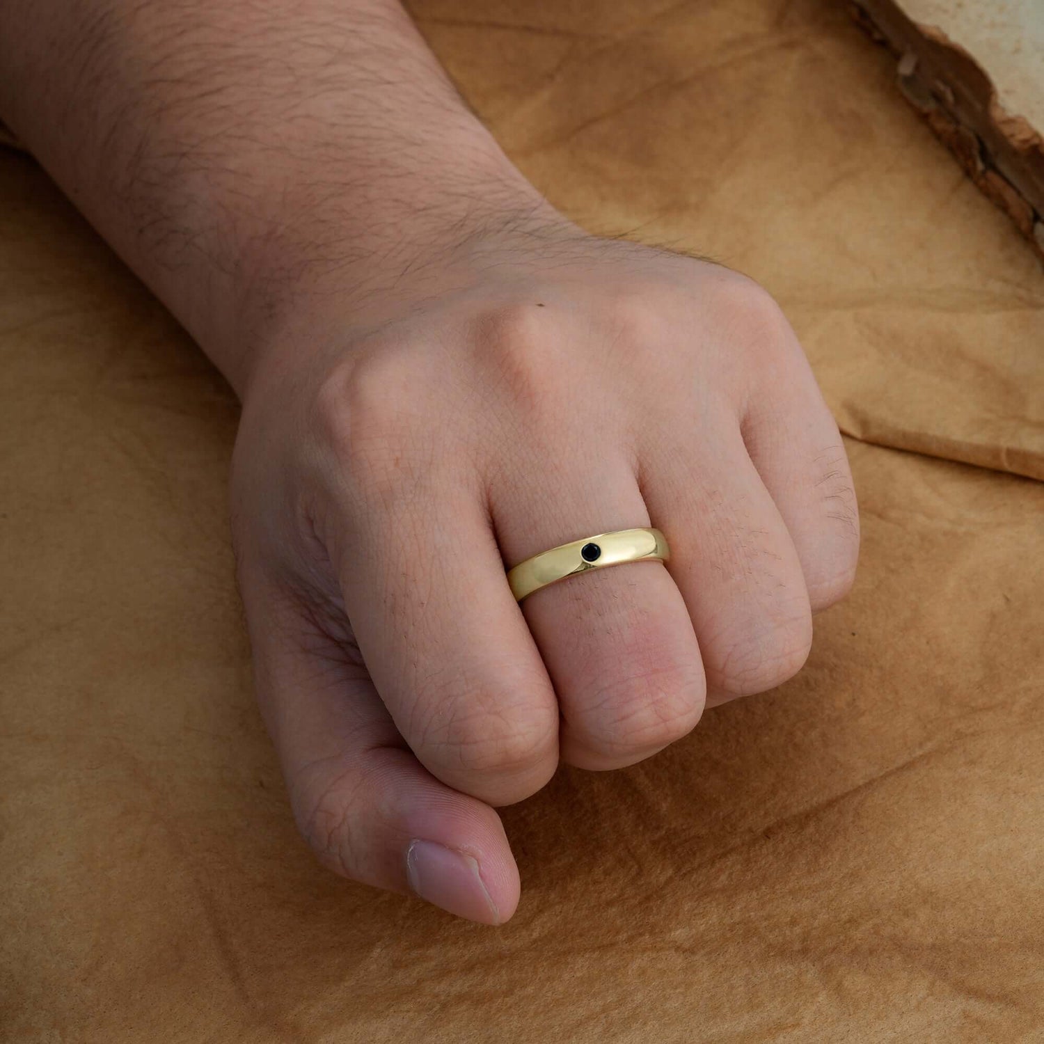 Iuxurious Round Cut Black Onyx Engagement Men's ring