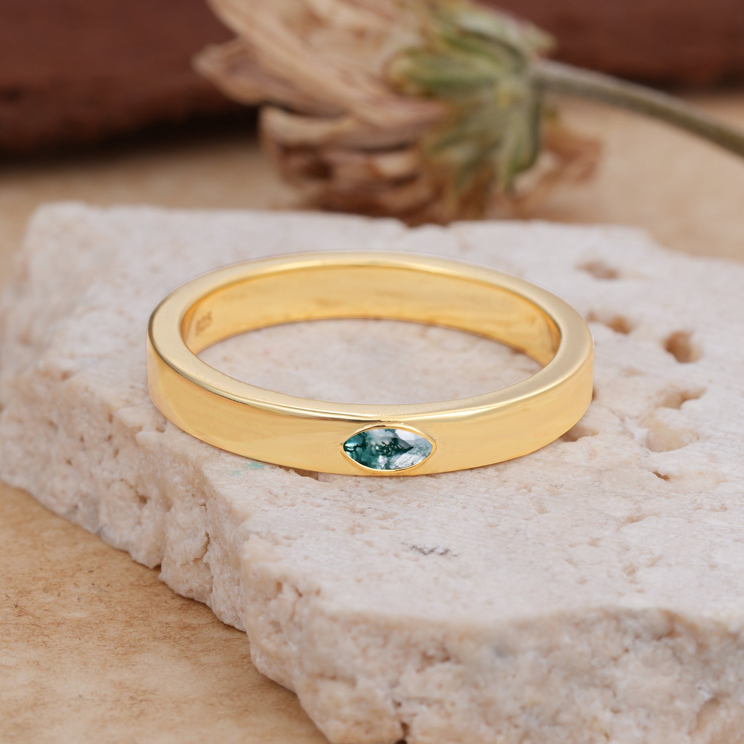 Iuxurious Oval Cut Moss Agate Engagement Men's Ring - Additional view