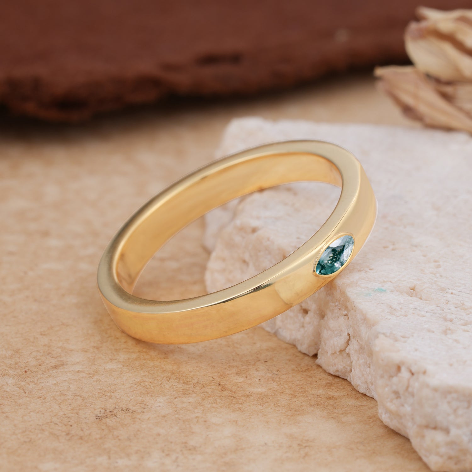 Iuxurious Oval Cut Moss Agate Engagement Men's Ring - Additional view
