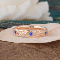 Round Cut Vine Engraved Design Men's Sapphire Promise Ring