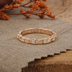 Luxury Round Cut Men's Moissanite Ring with Ornate Carving