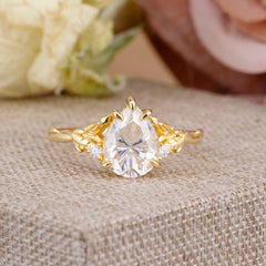 Elegant & Luxurious 5 prong Pear-Cut Moissanite Wedding Band