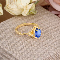 Elegant & Luxurious 5 prong Pear-Cut Sapphire Wedding Band