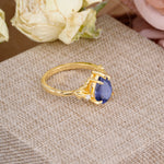 Elegant & Luxurious 5 prong Pear-Cut Tanzanite Engagement Ring - Additional view