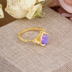 Elegant  Luxurious 5 prong Pear-Cut Natural Amethyst Wedding Band