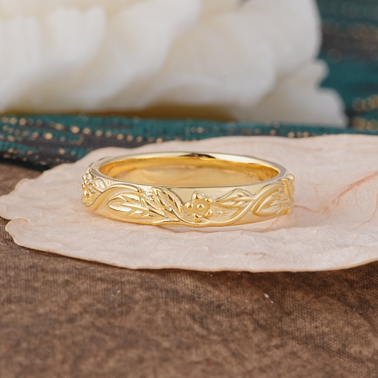 Vintage Starburst Engraved Men Wedding Band Plain Band for Him - Additional view