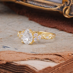 Nature-Inspired Vintage 4-Prong Pear Cut Moissanite Bridal Set