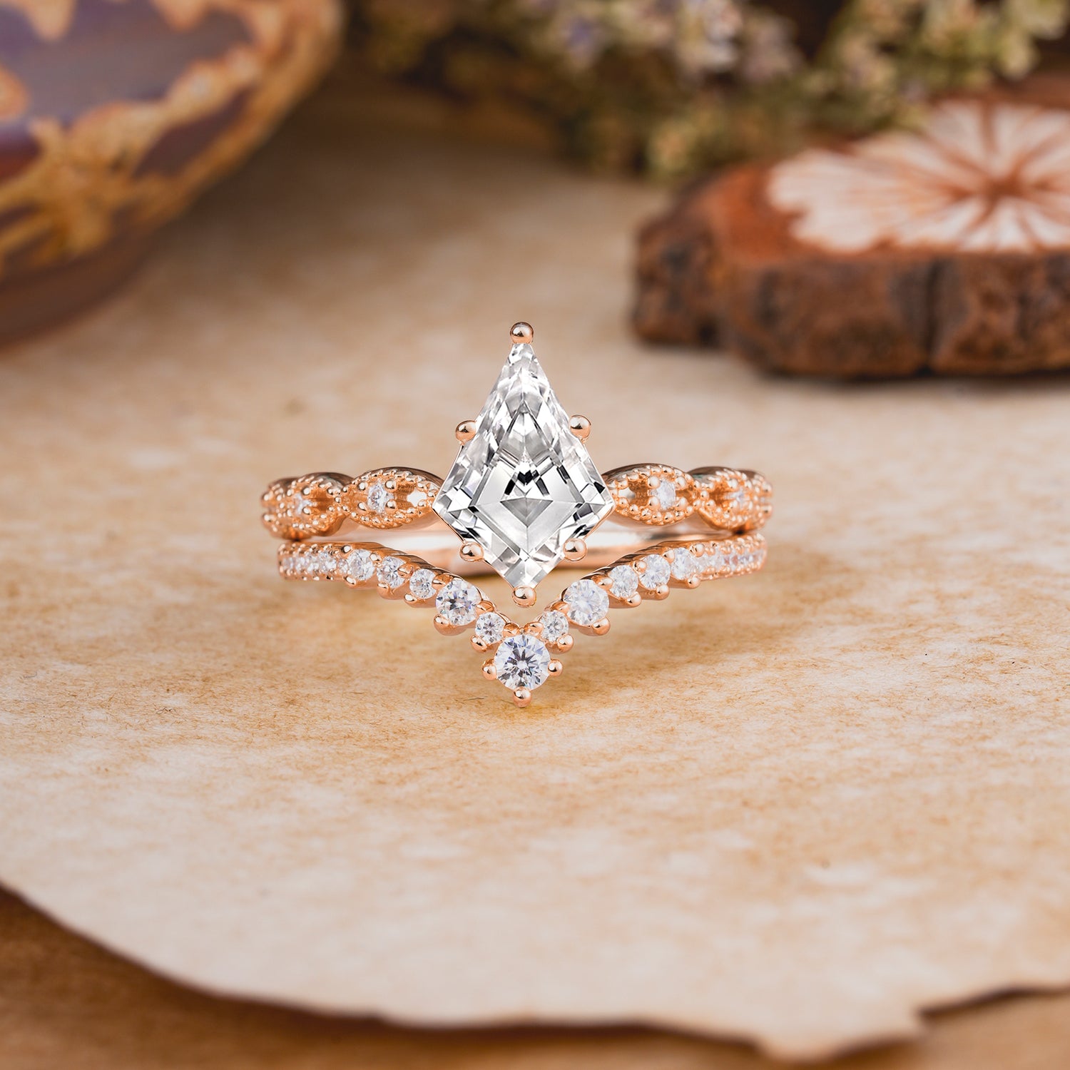 Luxury Vintage 6-Prong Kite-Cut Lab Diamond Bridal Ring Set