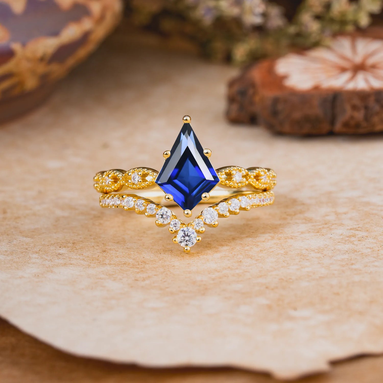 Luxury Vintage 6-Prong Kite-Cut Sapphire Bridal Ring Set