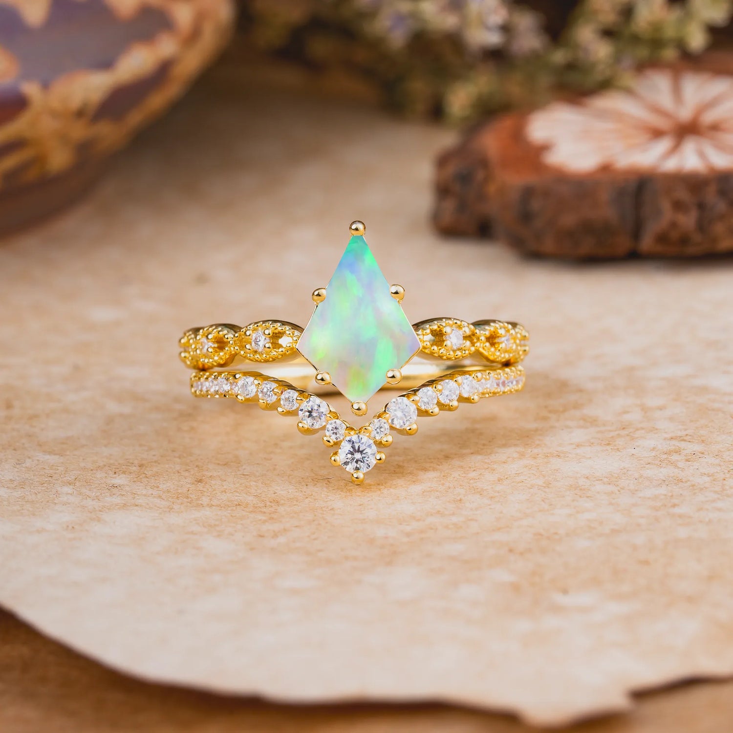 Luxury Vintage 6-Prong Kite-Cut Natural Opal Bridal Ring Set