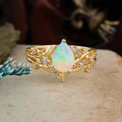 Luxury Vintage 6-Prong Kite-Cut Natural Opal Engagement Ring