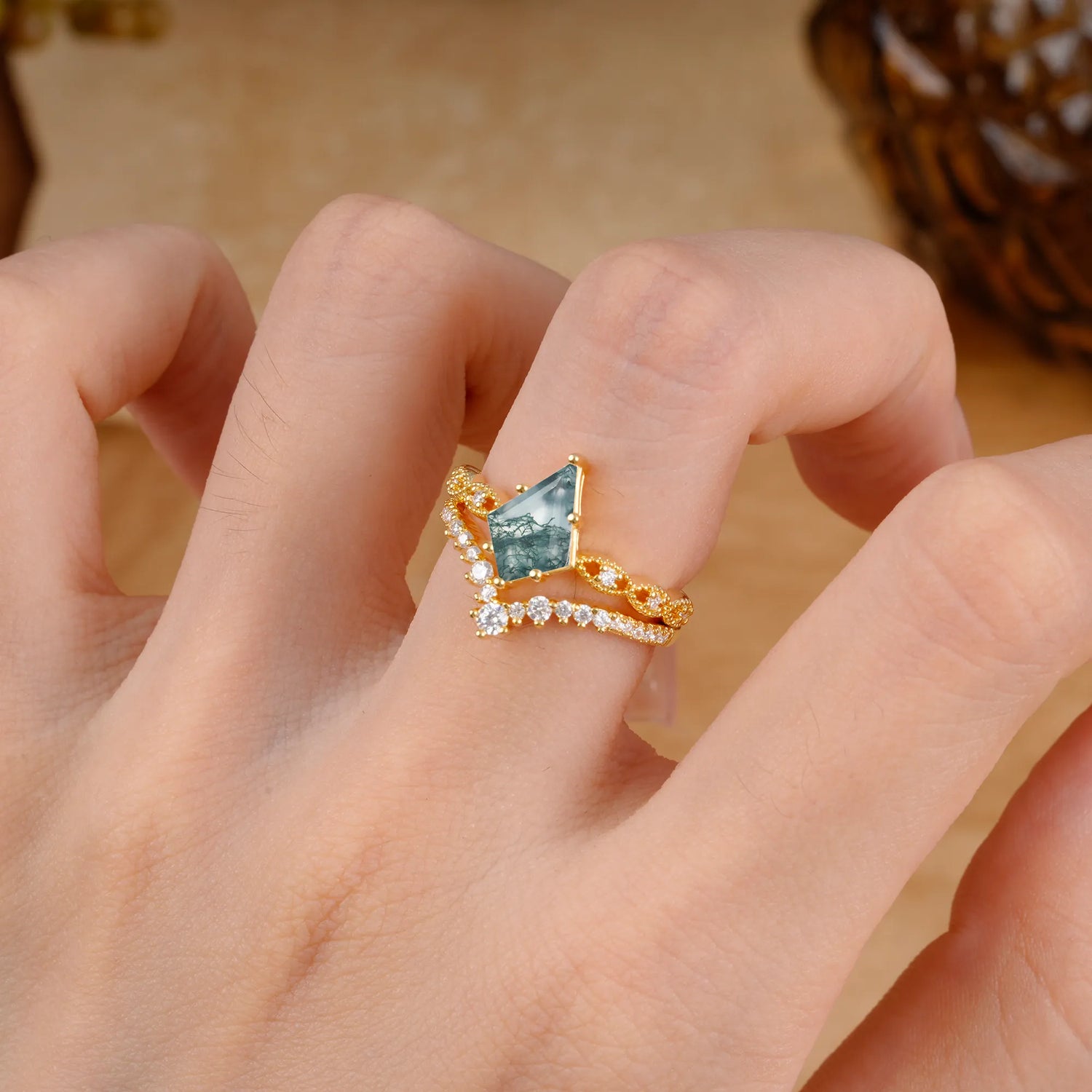 Luxury Vintage 6-Prong Kite-Cut Natural Moss Agate Bridal Ring Set