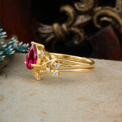 Luxury Vintage 6-Prong Kite-Cut Natural Ruby Engagement Ring Set