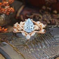 Luxury Nature-Inspired Pear Cut Vintage White 4 Prong Aquamarine Ring Pave Engagement Ring Set