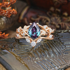 Luxury Nature-Inspired Pear Cut Vintage White 4 Prong Alexandrite Ring Pave Engagement Ring Set