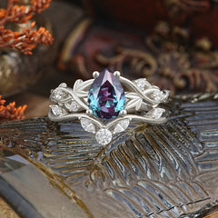 Luxury Nature-Inspired Pear Cut Vintage White 4 Prong Alexandrite Ring Pave Engagement Ring Set