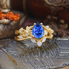 Luxury Nature-Inspired Pear Cut Vintage White 4 Prong Sapphire Ring Pave Engagement Ring Set