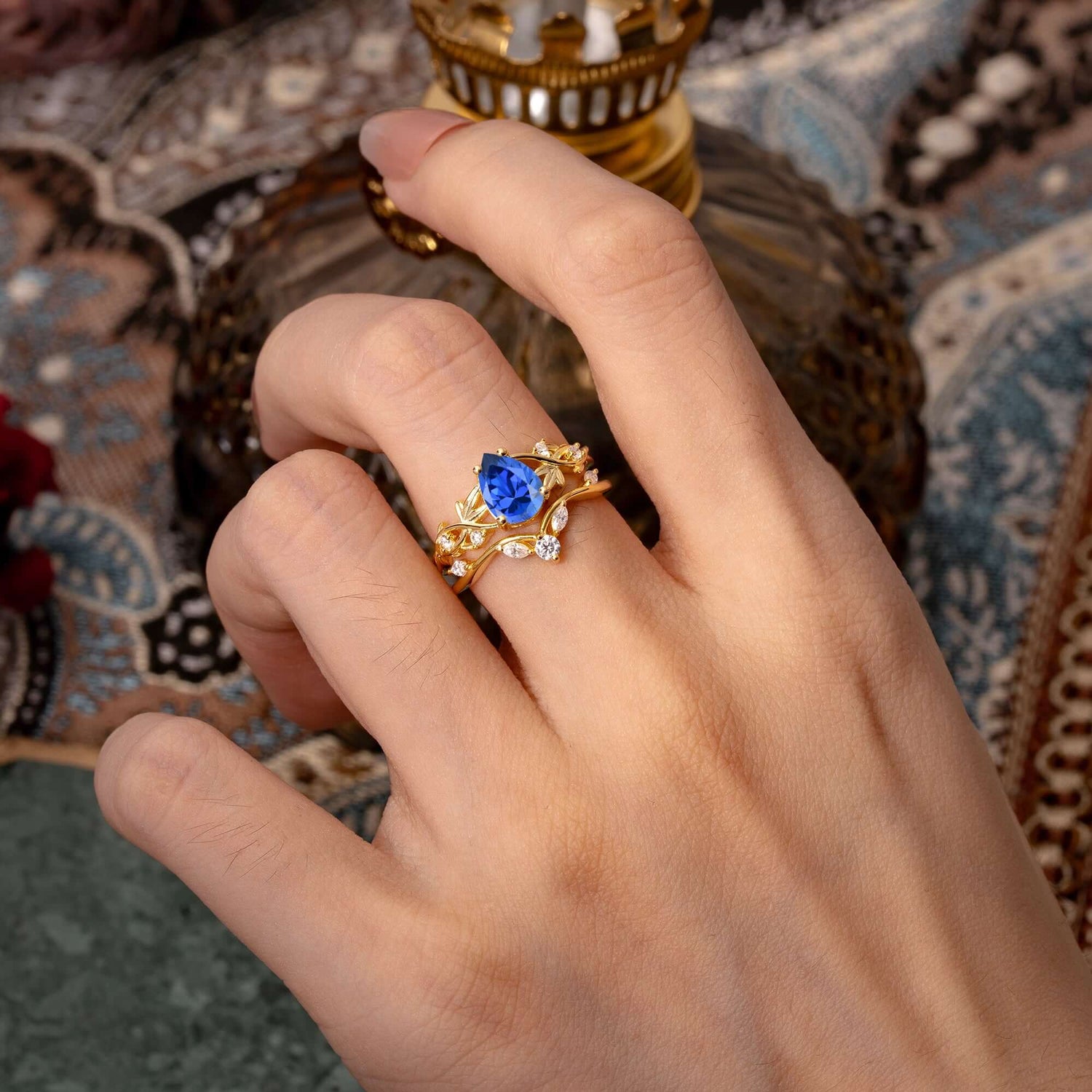 Luxury Nature-Inspired Pear Cut Vintage White 4 Prong Sapphire Ring Pave Bridal Ring Set