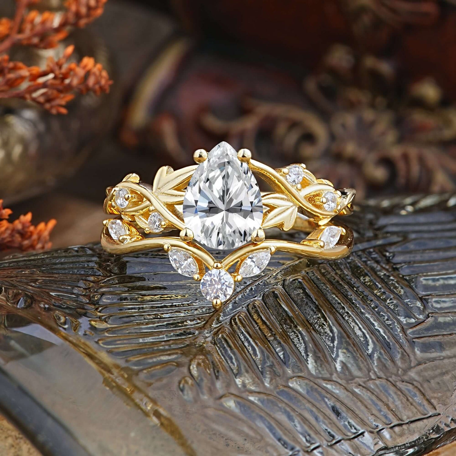 Luxurious Pear Cut Vintage White 4 Prong Lab Diamond Ring Pave Engagement Ring Set