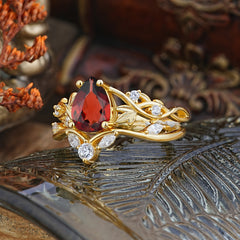 Luxury Nature-Inspired Pear Cut Vintage White 4 Prong Garnet Ring Pave Engagement Ring Set