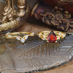 Luxury Nature-Inspired Pear Cut Vintage White 4 Prong Garnet Ring Pave Engagement Ring Set