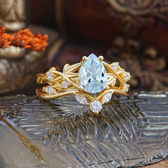 Luxury Nature-Inspired Pear Cut Vintage White 4 Prong Aquamarine Ring Pave Engagement Ring Set