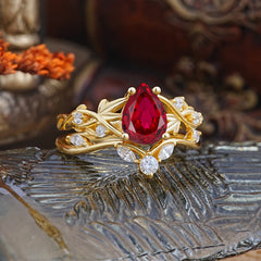 Luxury Nature-Inspired Pear Cut Vintage White 4 Prong Ruby Ring Pave Engagement Ring Set
