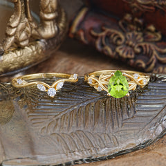Luxury Nature-Inspired Pear Cut Vintage White 4 Prong Peridot Ring Pave Engagement Ring Set