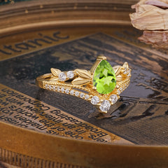 Nature-Inspired Pear-Cut Natural Peridot Couple's Engagement Ring Set