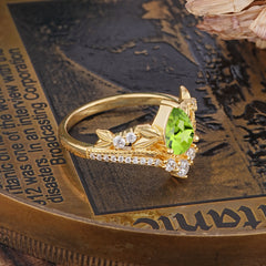Nature-Inspired Pear-Cut Natural Peridot Couple's Engagement Ring Set