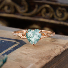 Vintage 3-Prong Heart-Cut Natural Moss Agate Engagement Ring