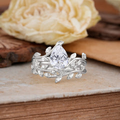 Nature-Inspired Leaf Pear Cut Lab Diamond Ring Set-2pc