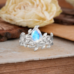 Nature-Inspired Leaf Pear Cut Moonstone Ring Set-2pc