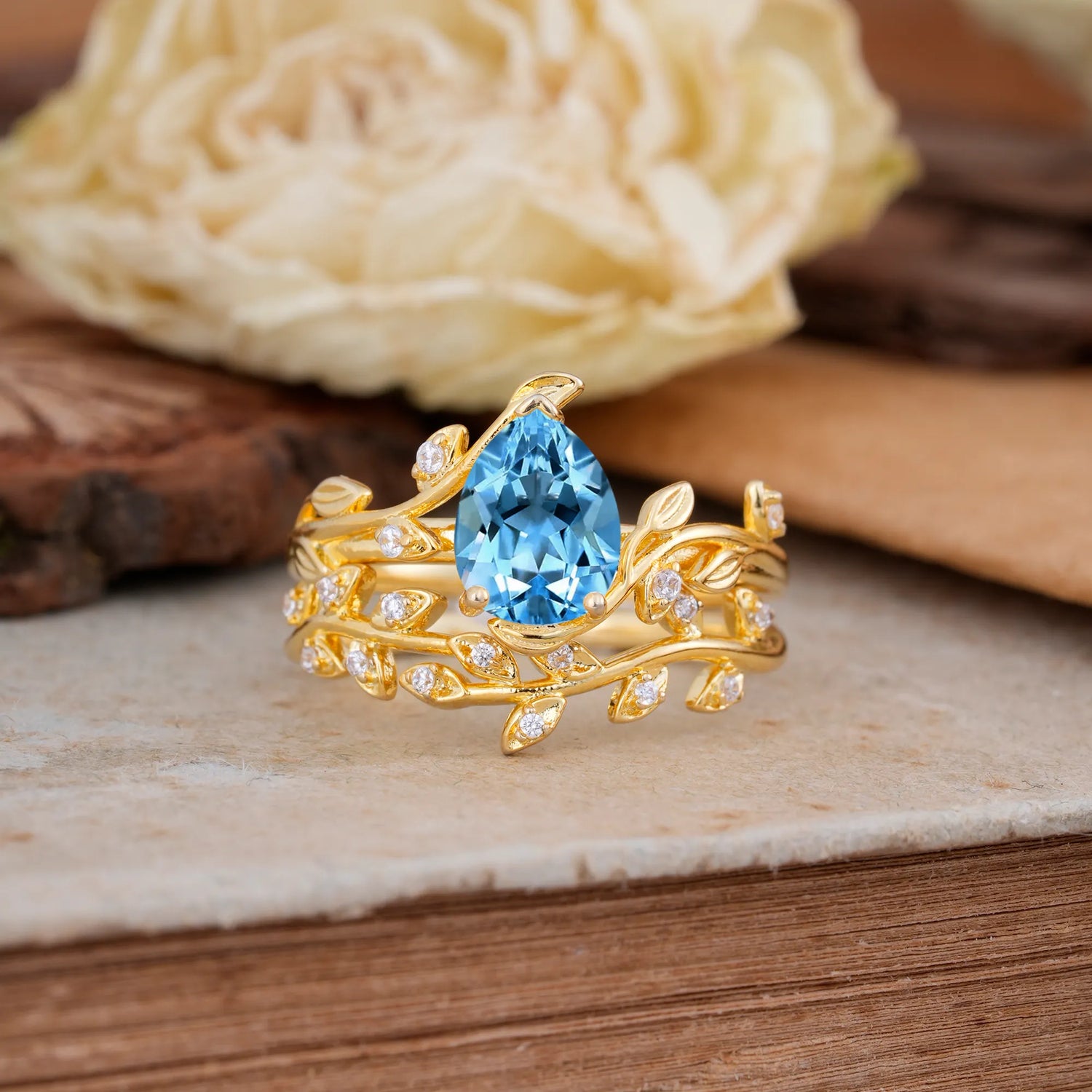 Nature-Inspired Leaf Pear Cut Aquamarine Bridal Ring Set
