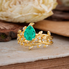 Nature-Inspired Leaf Pear Cut Emerald Ring Set-2pc