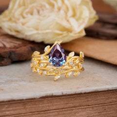 Nature-Inspired Leaf Pear Cut Alexandrite Ring Set-2pc